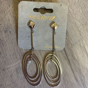DANGLE EARRINGS